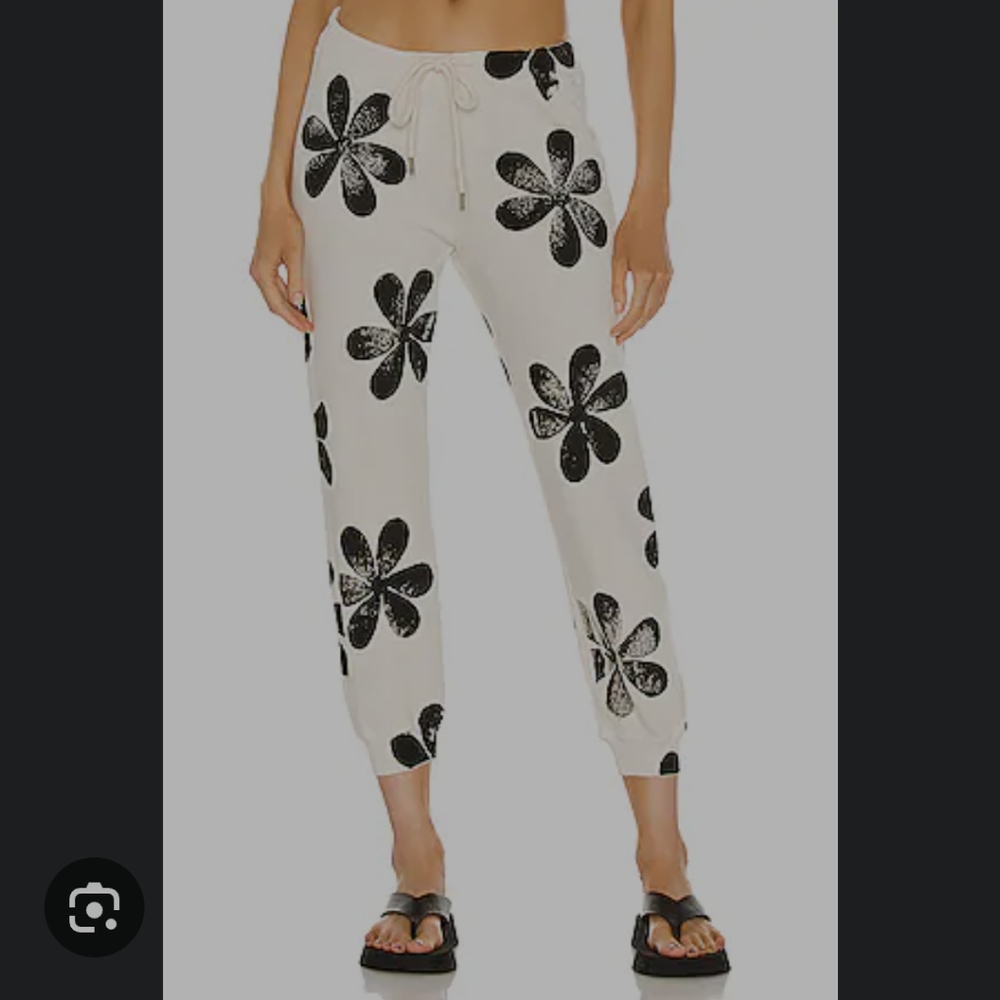 The Great Daisy Stamp Sweatpants in Washed White